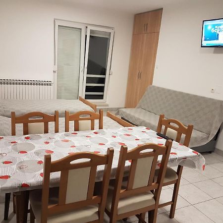 Dass Apartmani Banja Luka Buitenkant foto