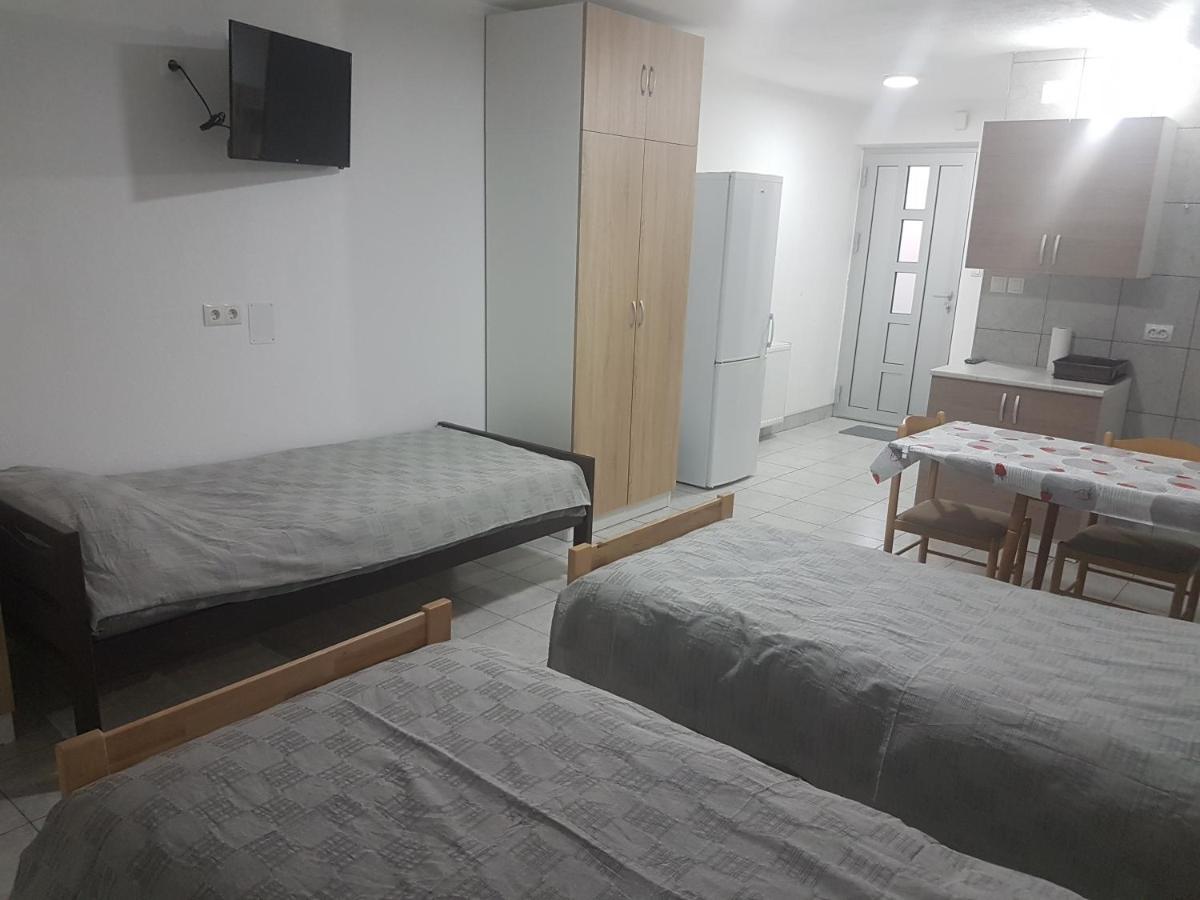 Dass Apartmani Banja Luka Buitenkant foto