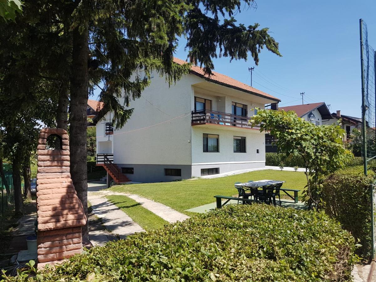 Dass Apartmani Banja Luka Buitenkant foto