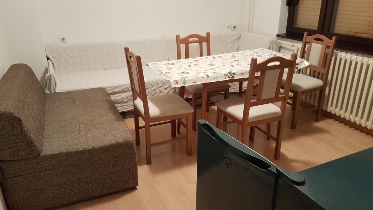 Dass Apartmani Banja Luka Buitenkant foto
